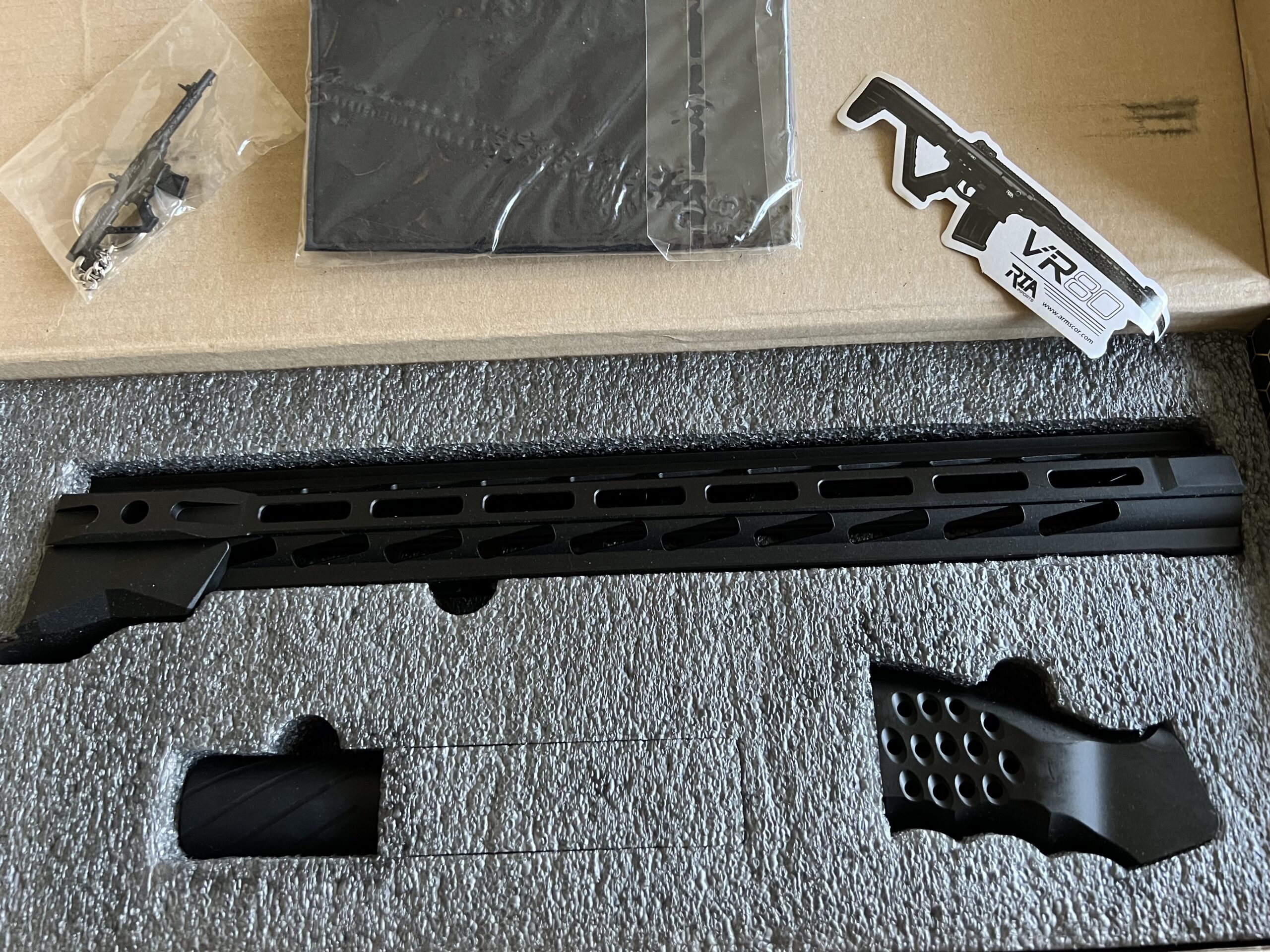 Rock Island Armory Vr80 Diagonal Slots Full Rail Furniture Set A3g Munitions Llc 0271